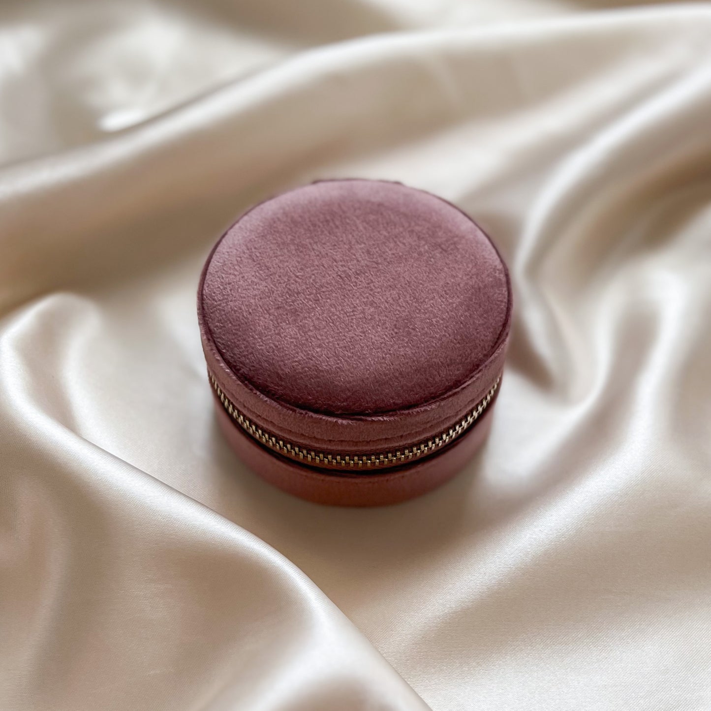 Rose Pink Velvet Round Travel Jewellery Case